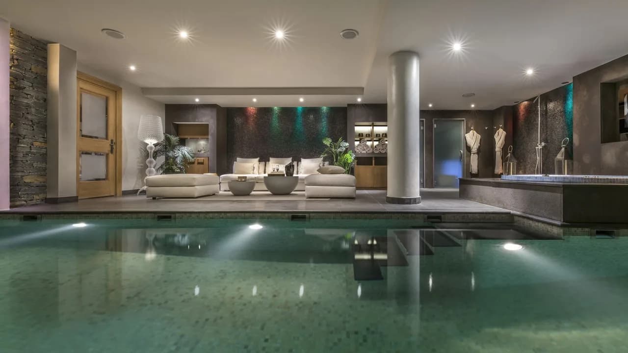 Premium Chalet With Massage Room and Cinema photo 5