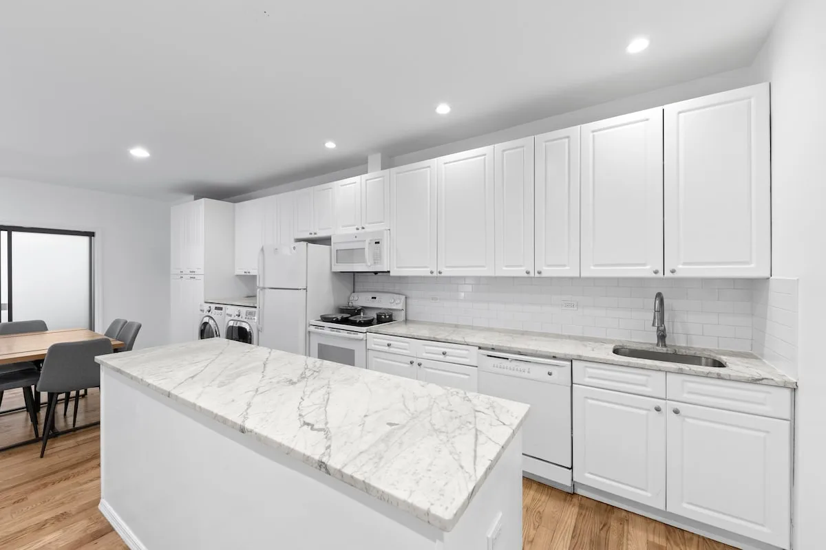 Spacious Pet-Friendly Apartment in New York City photo 4