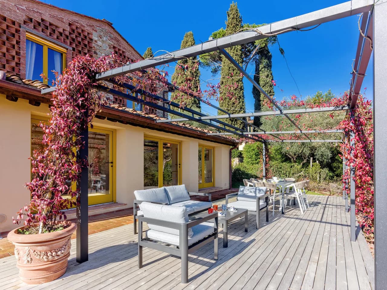 Spacious Villa in Tuscan Countryside photo 4