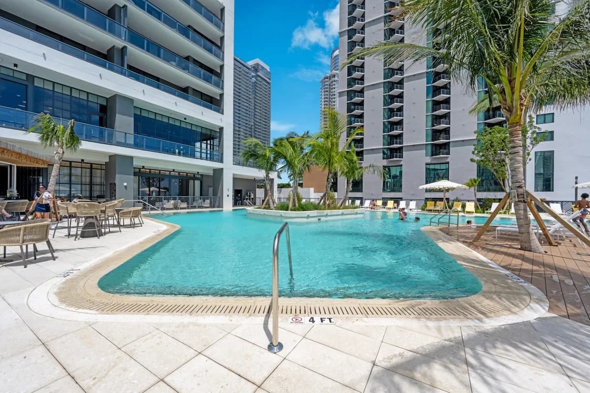 Contemporary Apartment in Downtown Miami photo 2