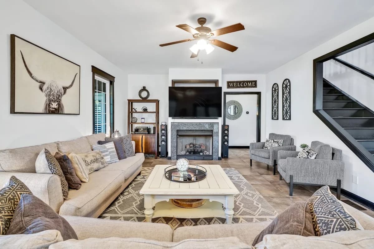 Heated Private Pool House in North Carolina photo 3