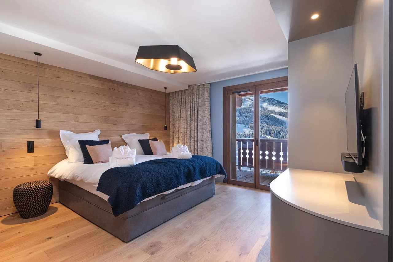 Modern Chalet Near Courchevel's Sunny Resort photo 2