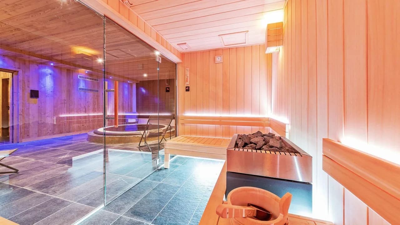 Alpine Escape With Private Jacuzzi photo 5