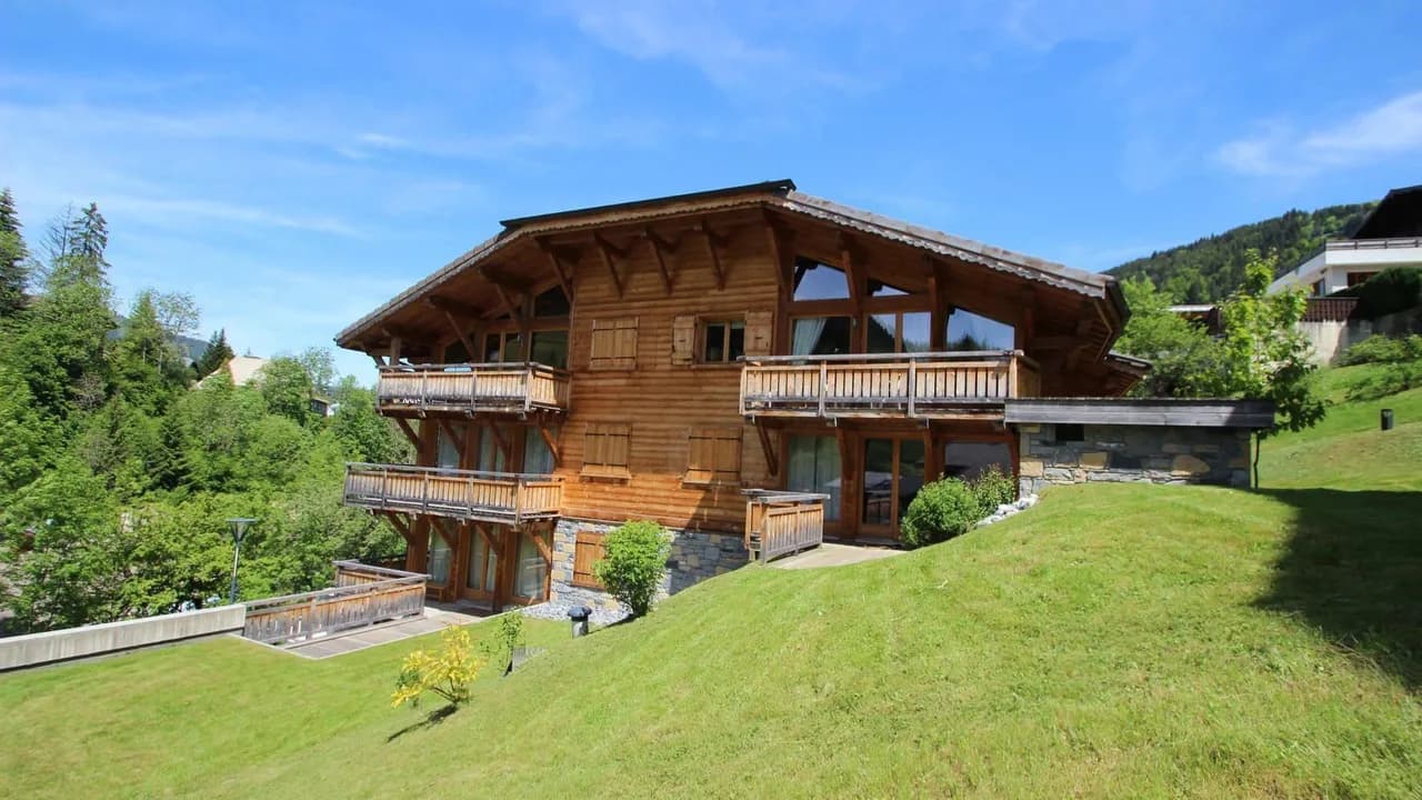 Stylish Duplex Apartment in Morzine Center photo 5