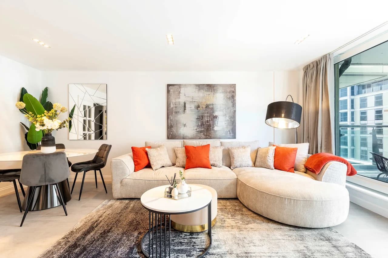 Luxe Italian-Style Apartment in Fulham