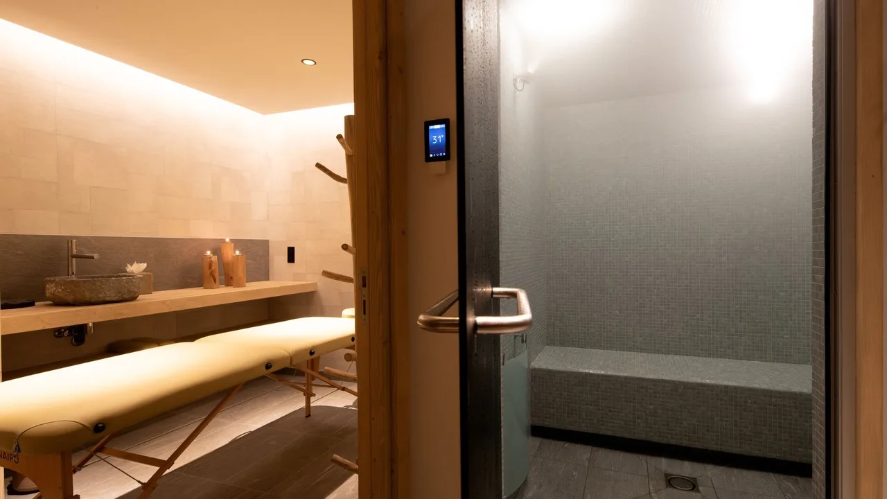 Luxury Courchevel Escape With Modern Comfort photo 5