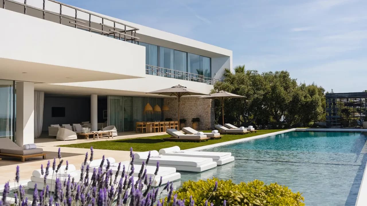 Infinity Pool Overlooking Porroig Bay
