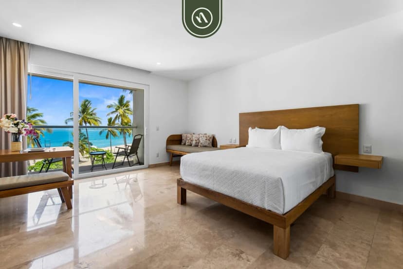 Brand New Oceanview Studio - Pools - Beach - Gym