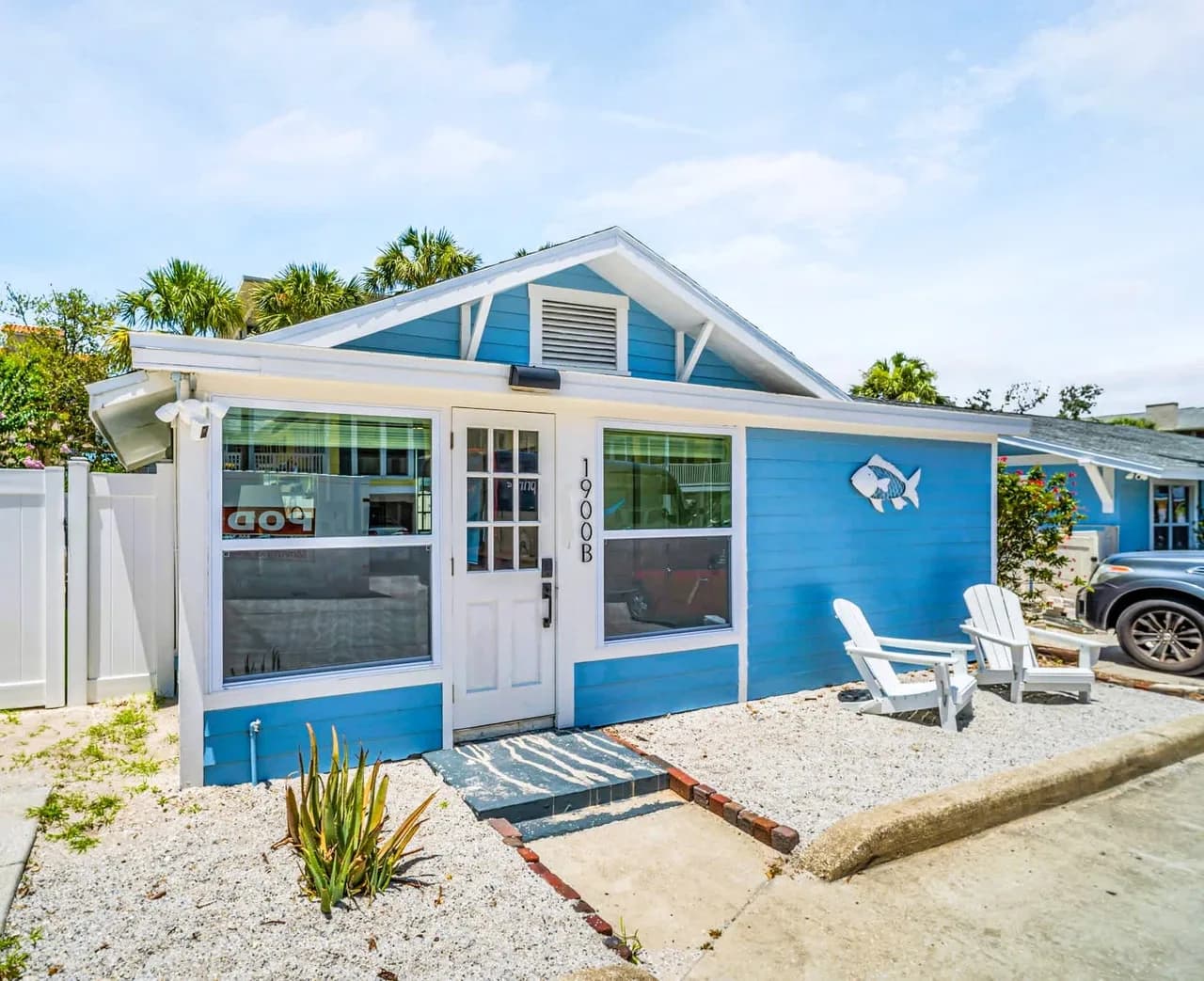 Cozy Beachfront Cottage in Tampa Bay Area photo 2