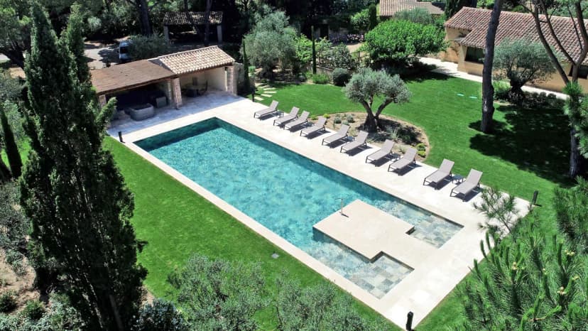 Lavish Villa Overlooking Mediterranean Garden