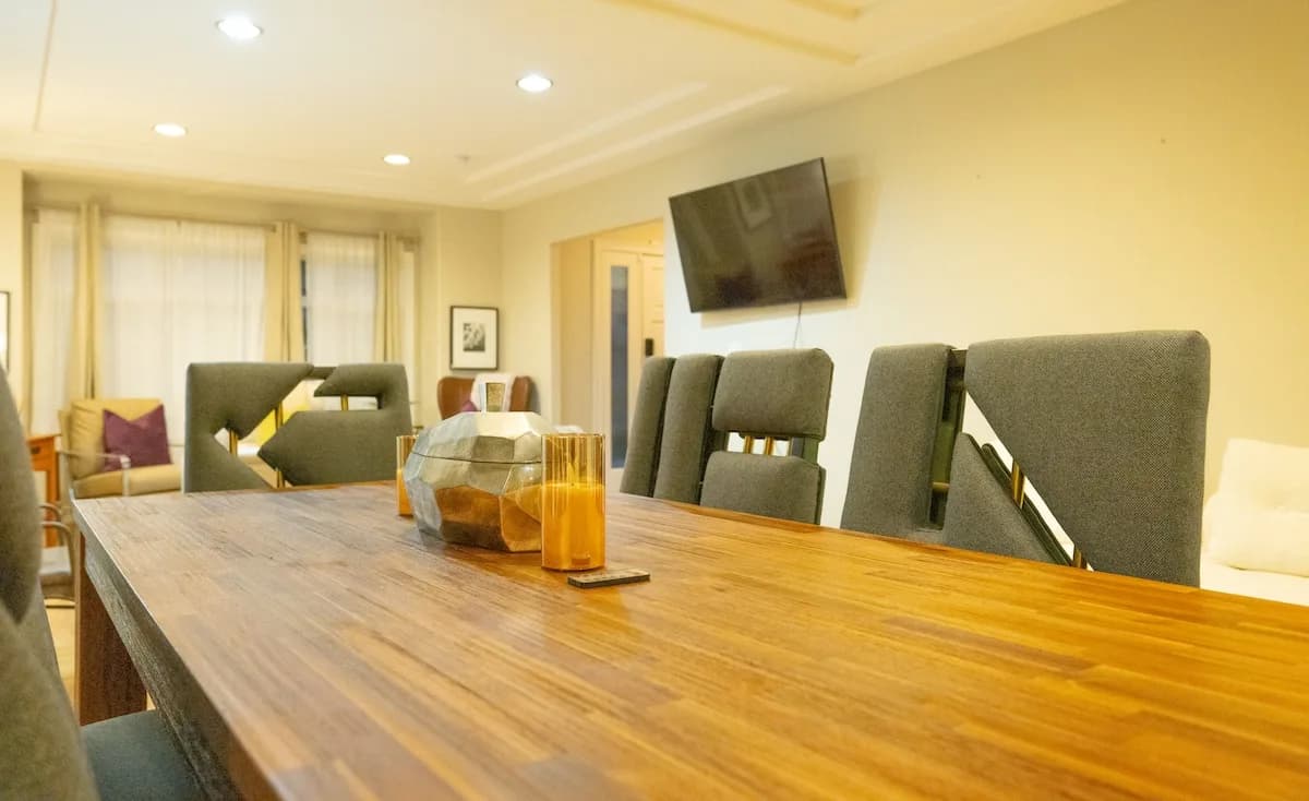 Modern Family Retreat in Glenview California photo 4