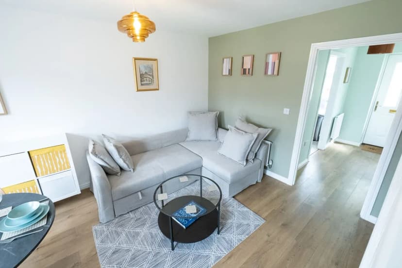 Free Parking | Family House with Wi-Fi & Kitchen