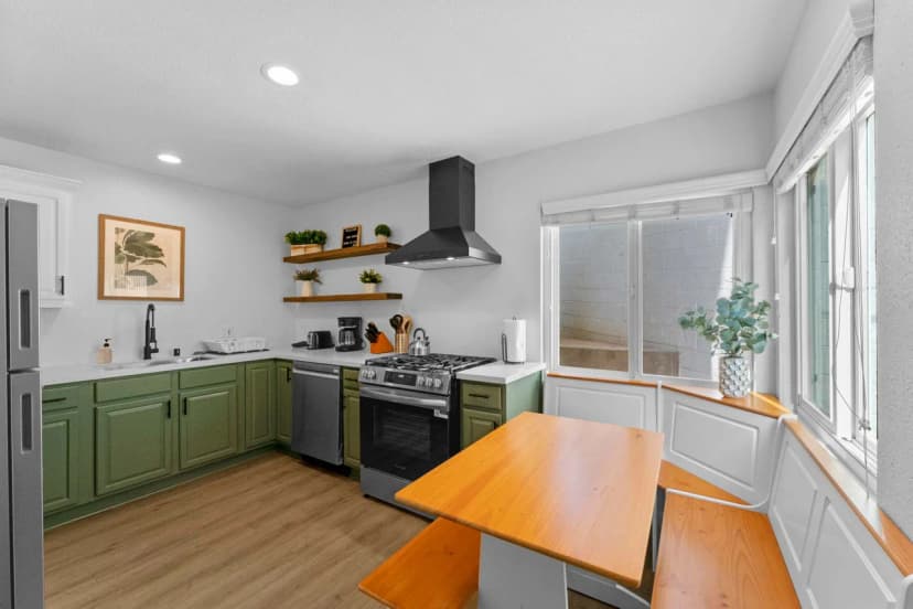Charming Urban Escape Near Balboa Park & Airport