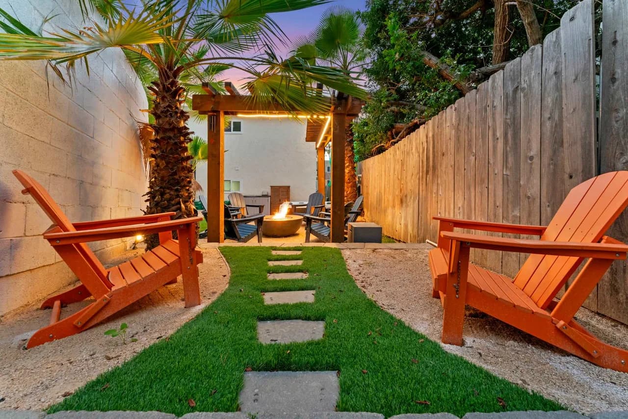 Charming Urban Apartment in San Diego photo 3