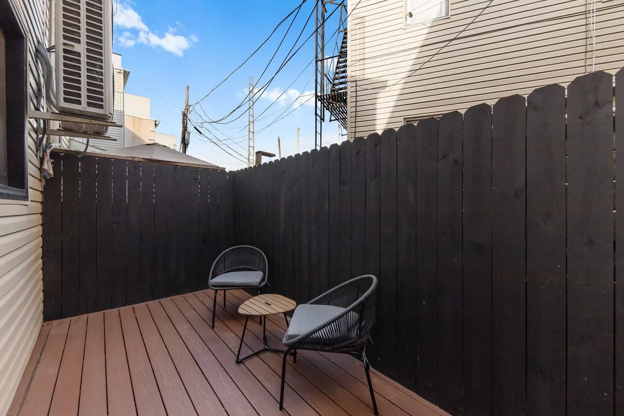Stylish Townhouse Oasis in Greenpoint, New York City photo 5