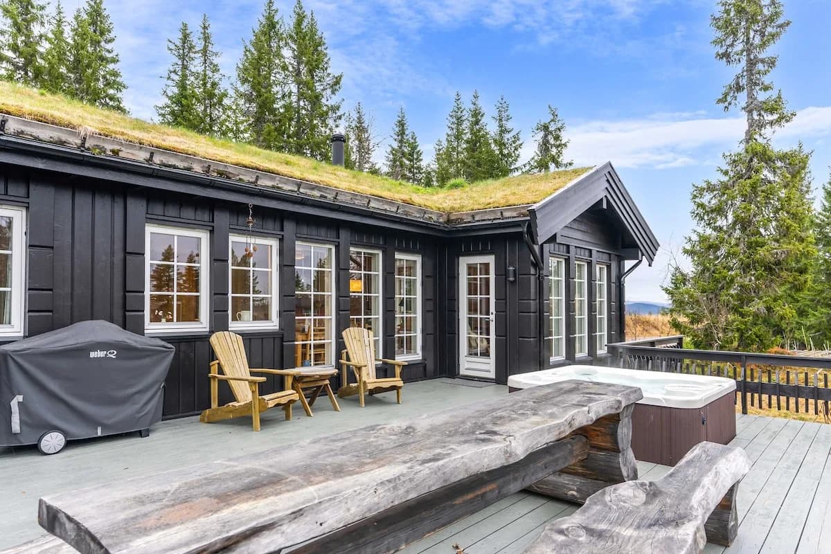 Charming Mountain Chalet in Innlandet