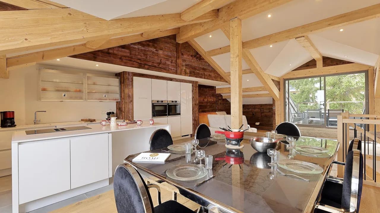 Charming Courchevel Stay With Modern Comfort photo 5