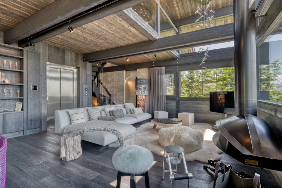 Refined Luxury Chalet with Mountain Panorama photo 3