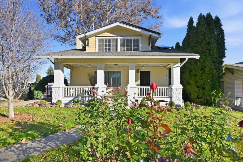 Charming Historic House in Yakima