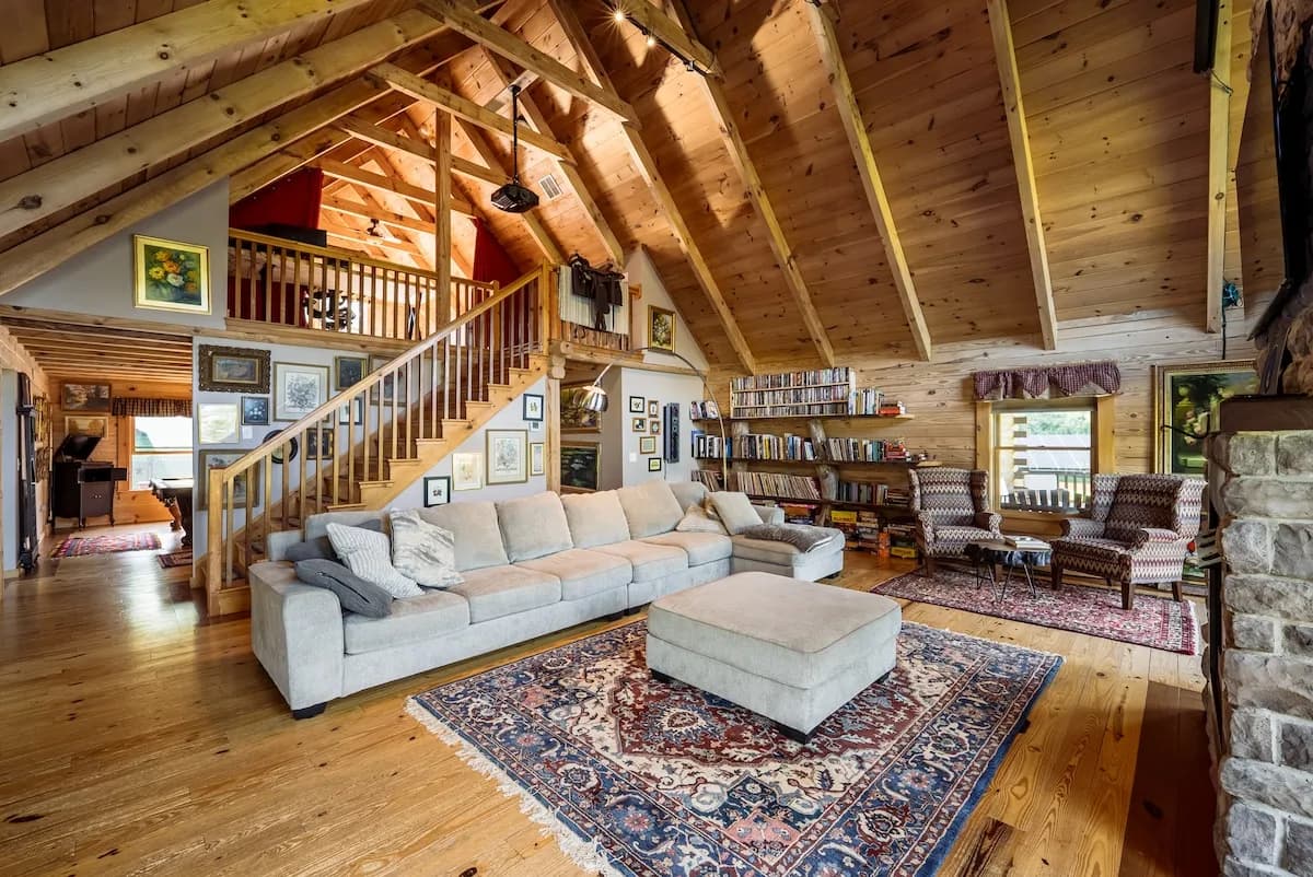 Secluded Luxury Log Cabin in Pennsylvania