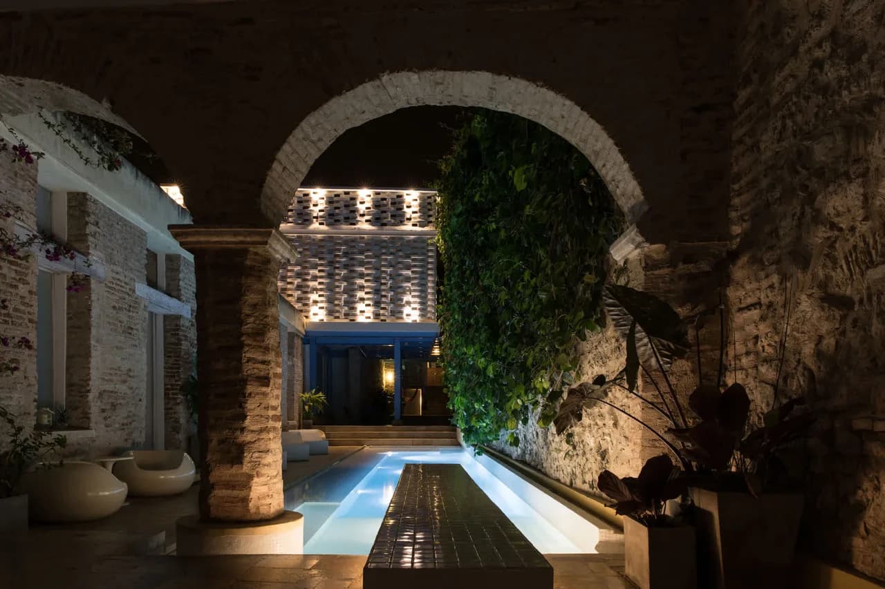 Colonial Villa with Pool in Cartagena