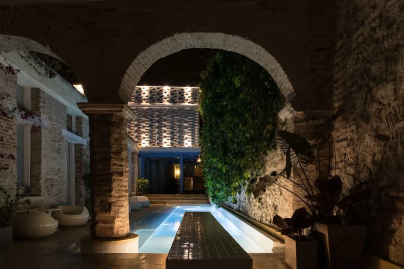 Colonial Villa with Pool in Cartagena