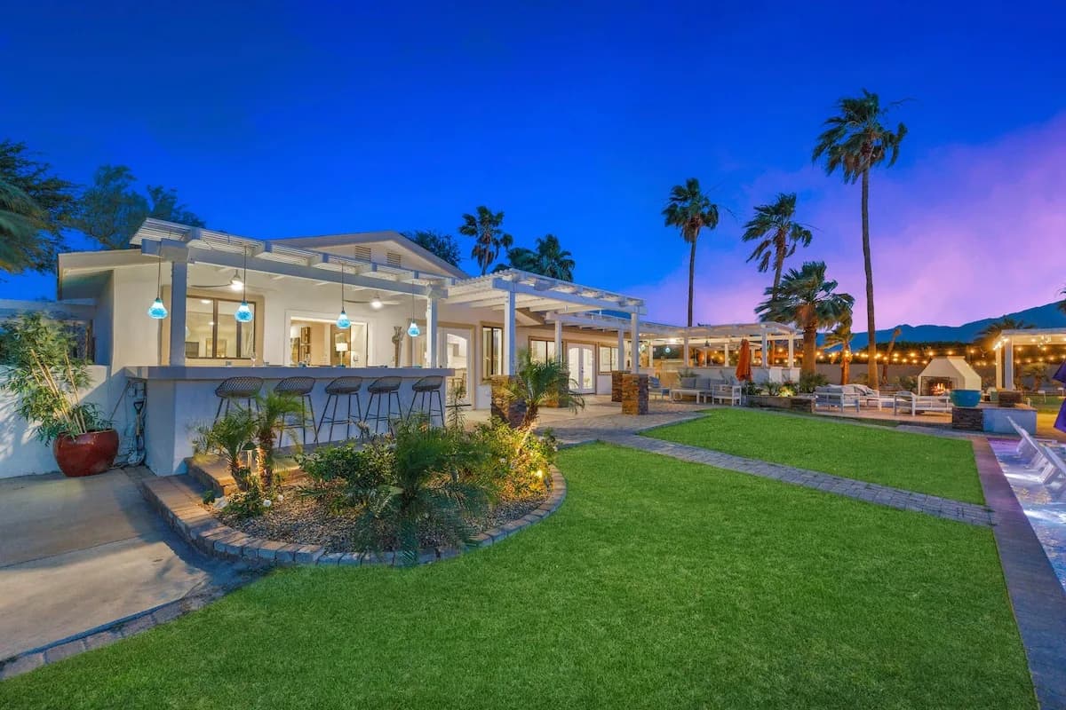Expansive Ranch House with Resort Pool in California photo 5