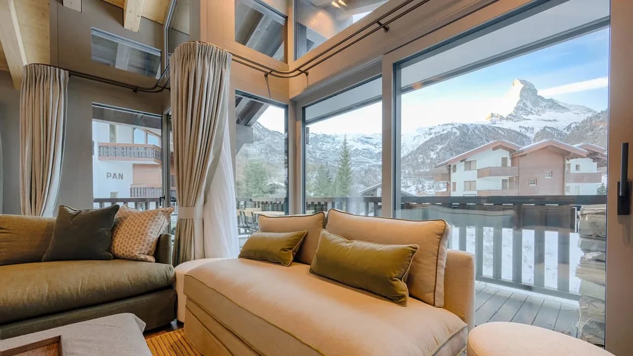 Luxury Matterhorn View Lodge with Spa Access photo 5