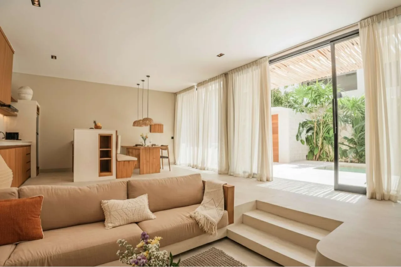 Elegant Bali Escape With Shared Pool photo 2