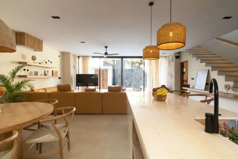 Stylish Two Storey Villa For Couples