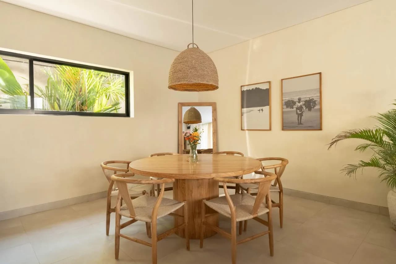 Stylish Two Storey Villa For Couples photo 4