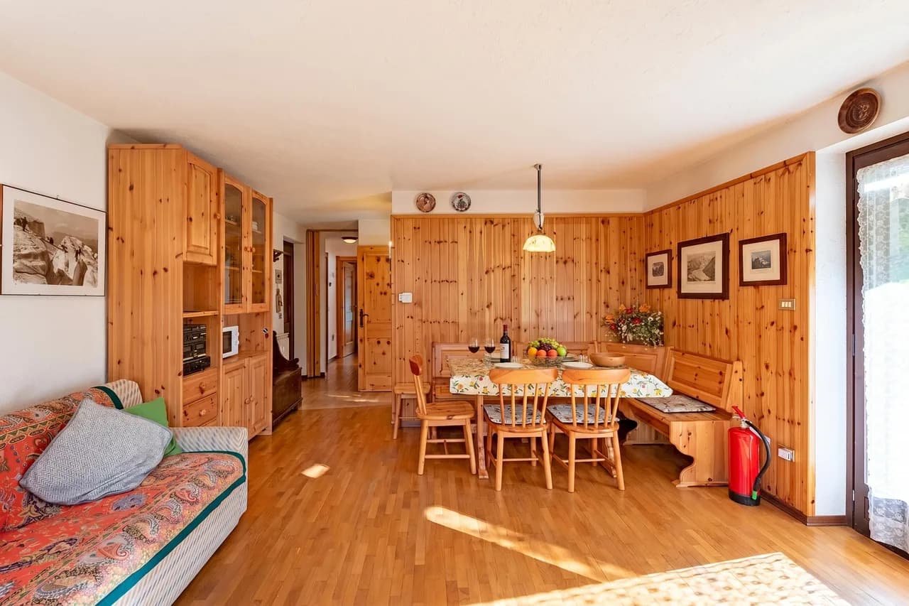 Family Apartment Steps From Ski Lifts photo 4