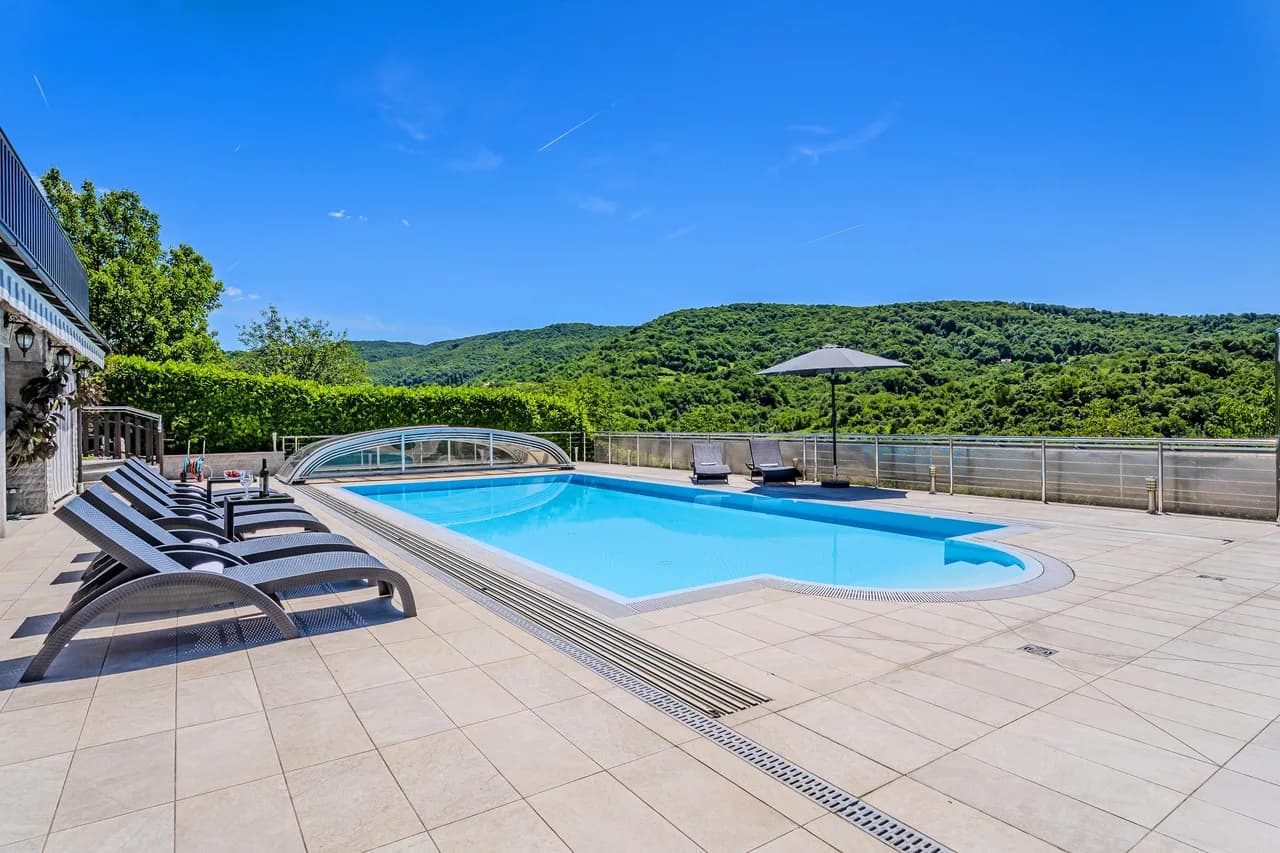 Private Pool Vacation Home in Gornja Stubica photo 2