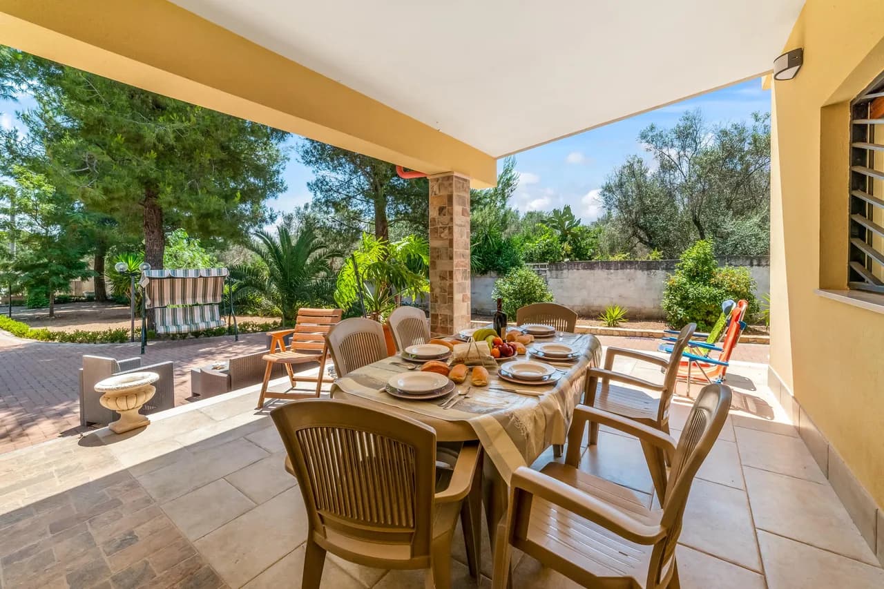 Charming Garden Villa in Sava