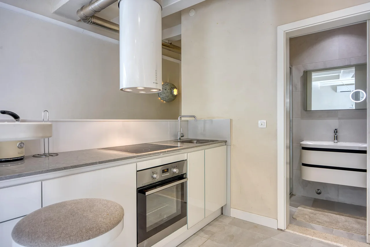 1BR Star Wars Inspired Duplex Loft /w Sea View photo 5
