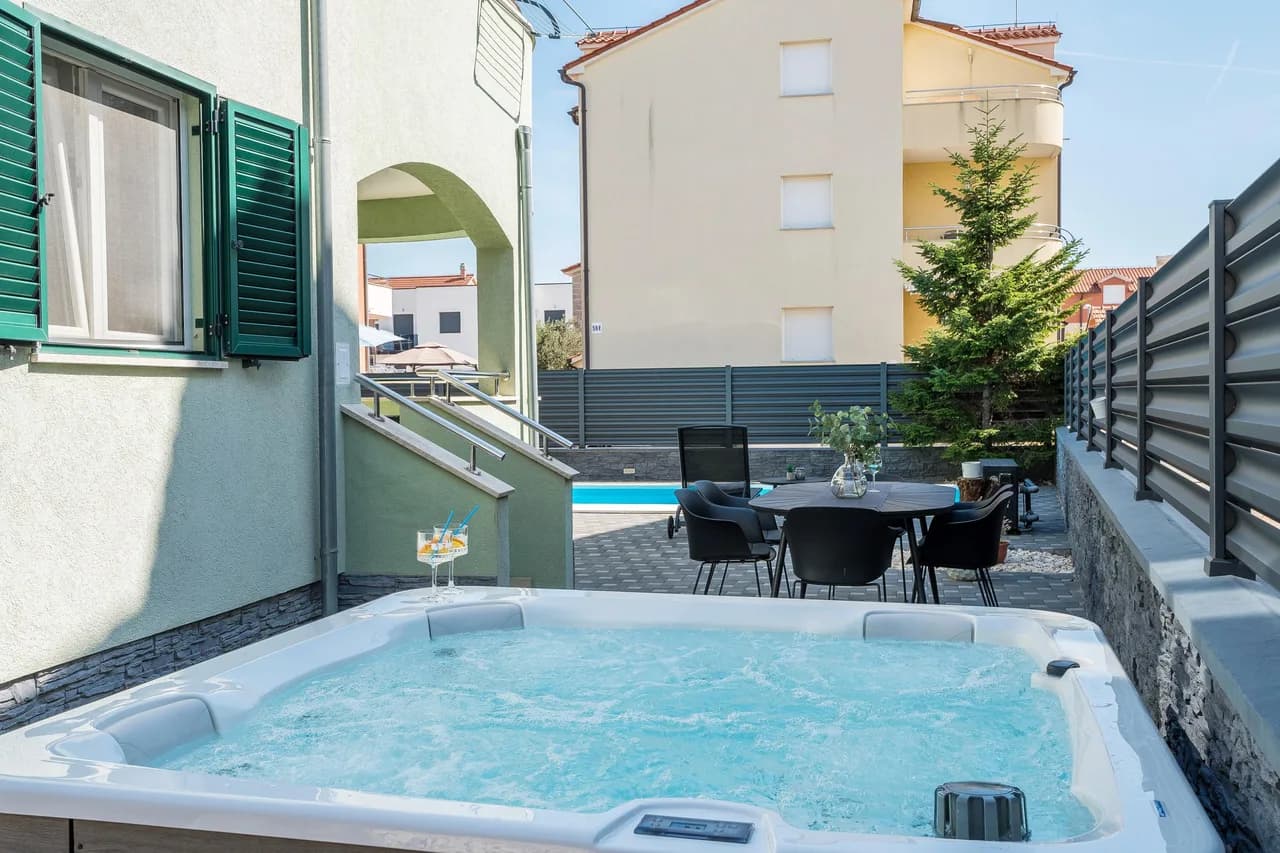 Luxury Vacation Home with Pool in Vodice, Šibenik-Knin, Croatia photo 3