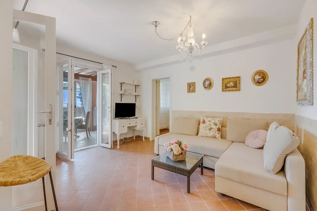 Panoramic View Villa in Seravezza photo 4