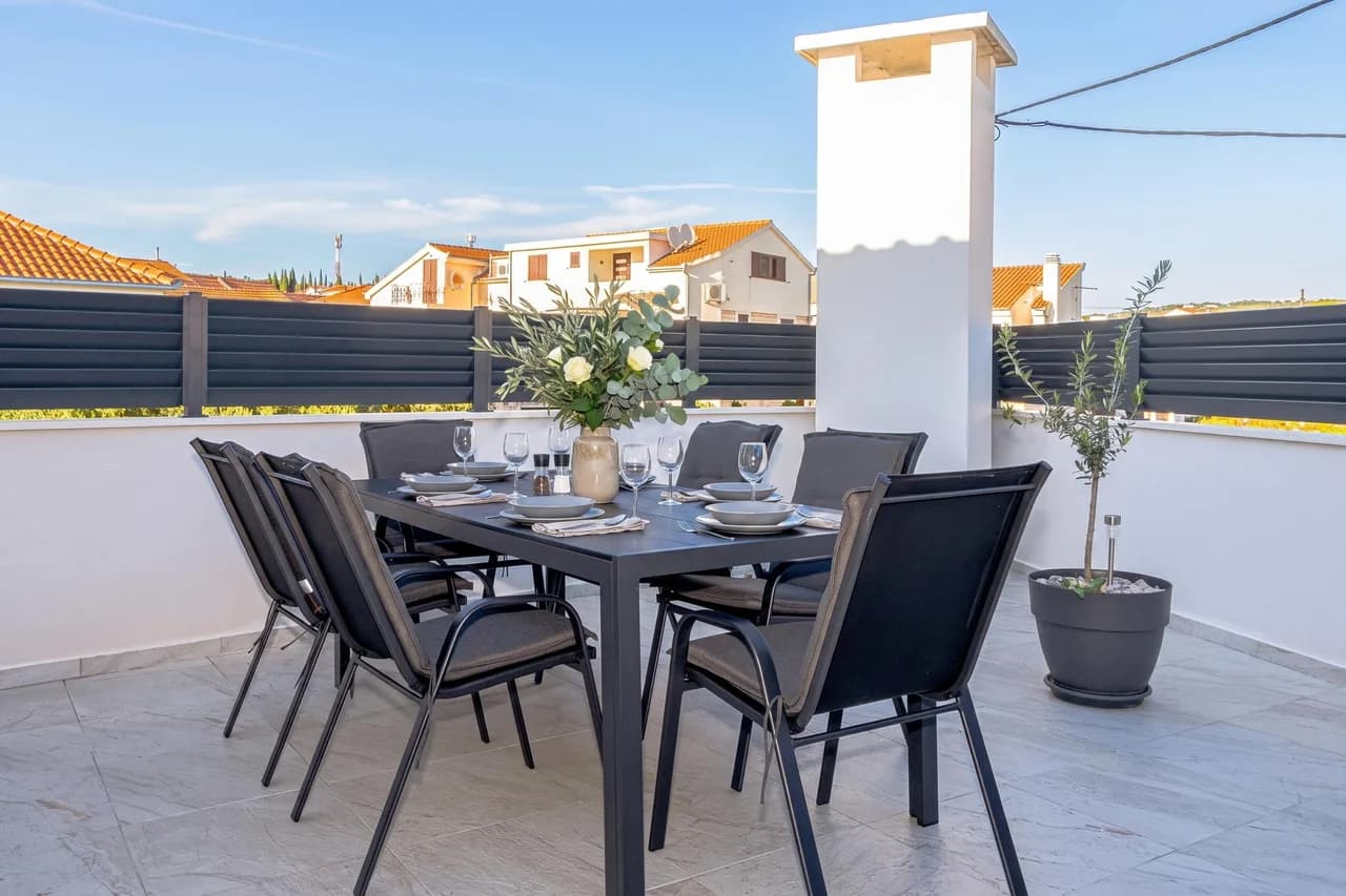 Balcony Apartment with Parking in Ciovo photo 2