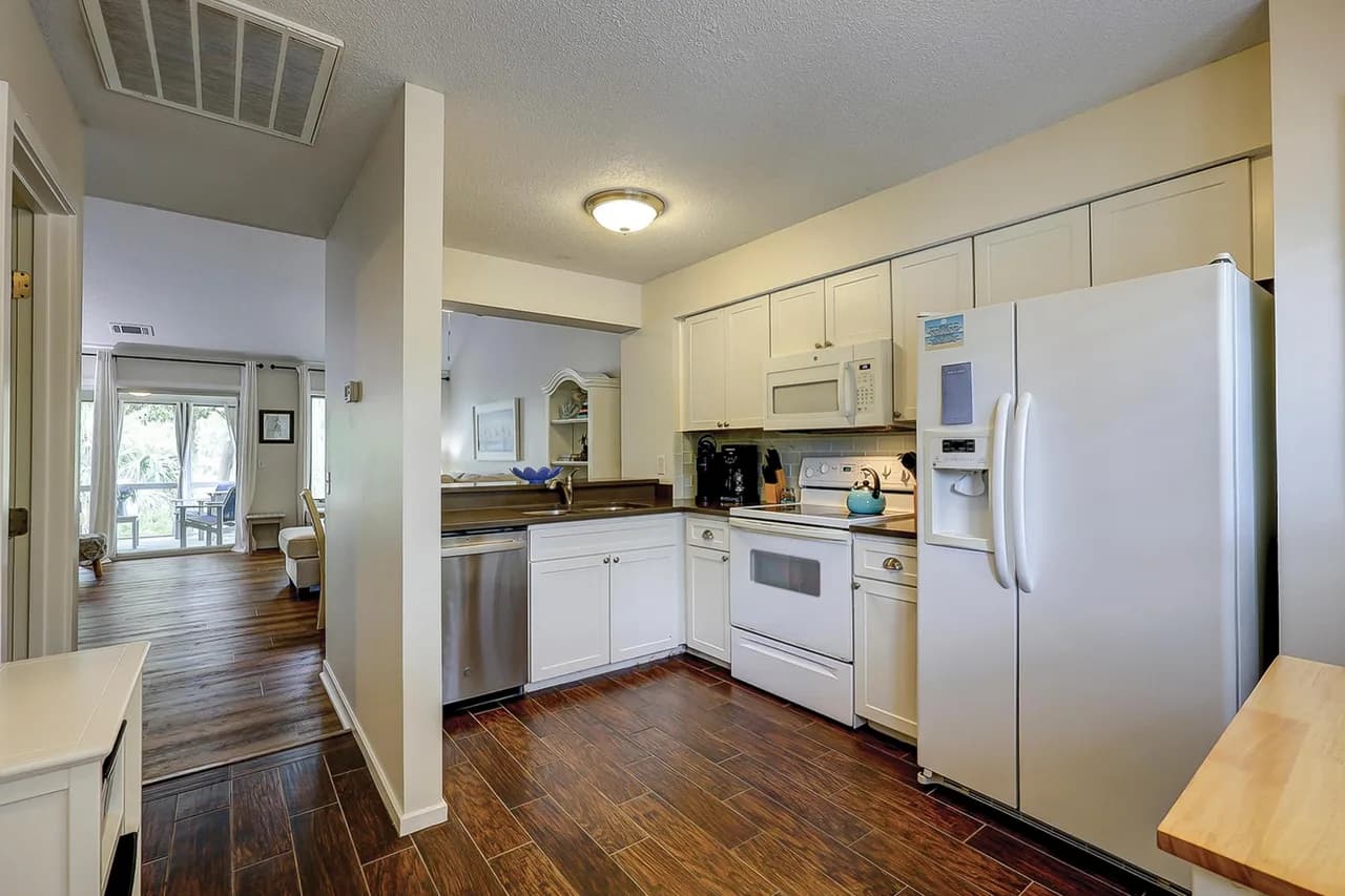 Windward Village 146 photo 5