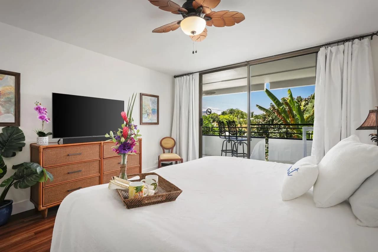 Beachfront Condominium in Kailua-Kona photo 2