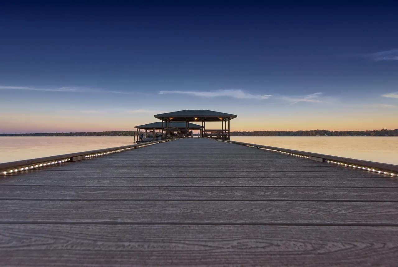 Lakeside Vacation Home in Mooresville North Carolina