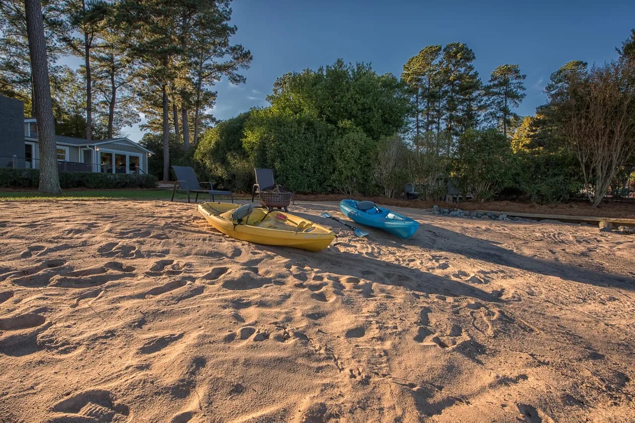 Lakeside Vacation Home in Mooresville North Carolina photo 4