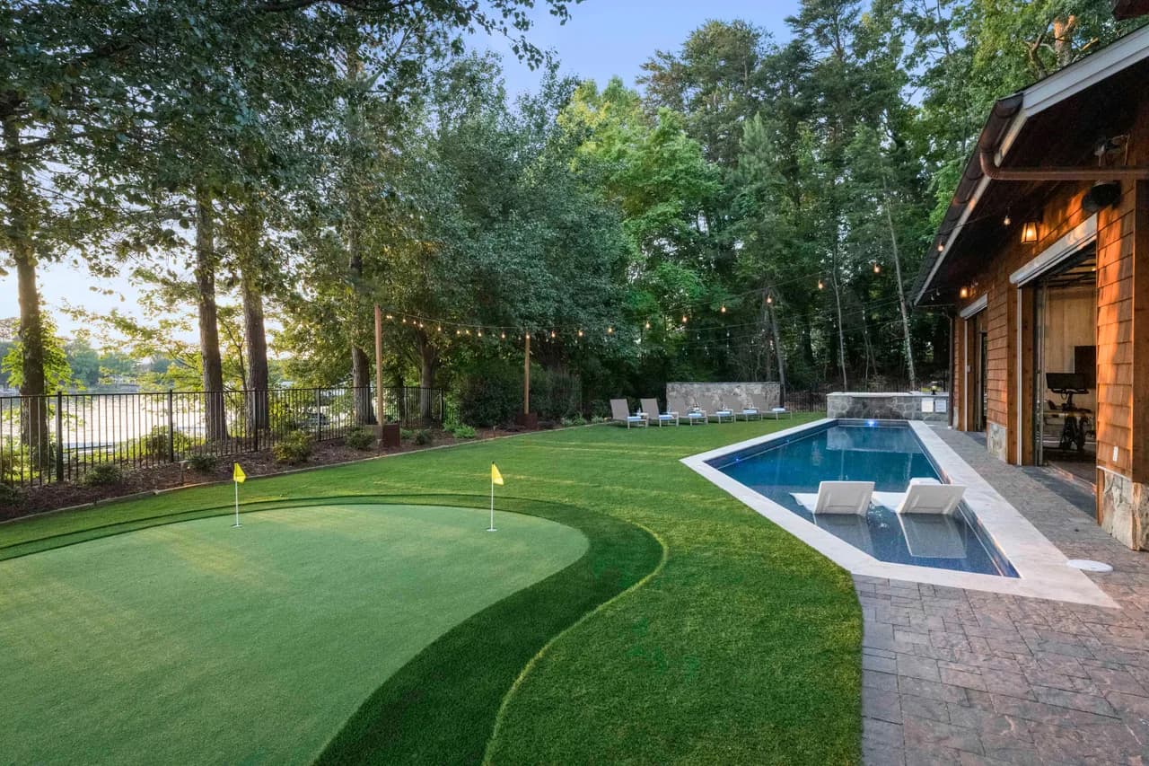 Lakefront Vacation Home in Mooresville North Carolina photo 4