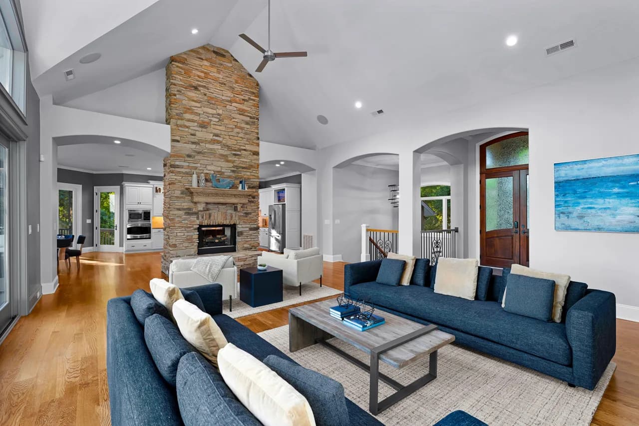 Panoramic Lakeview Vacation Home in Mooresville photo 5