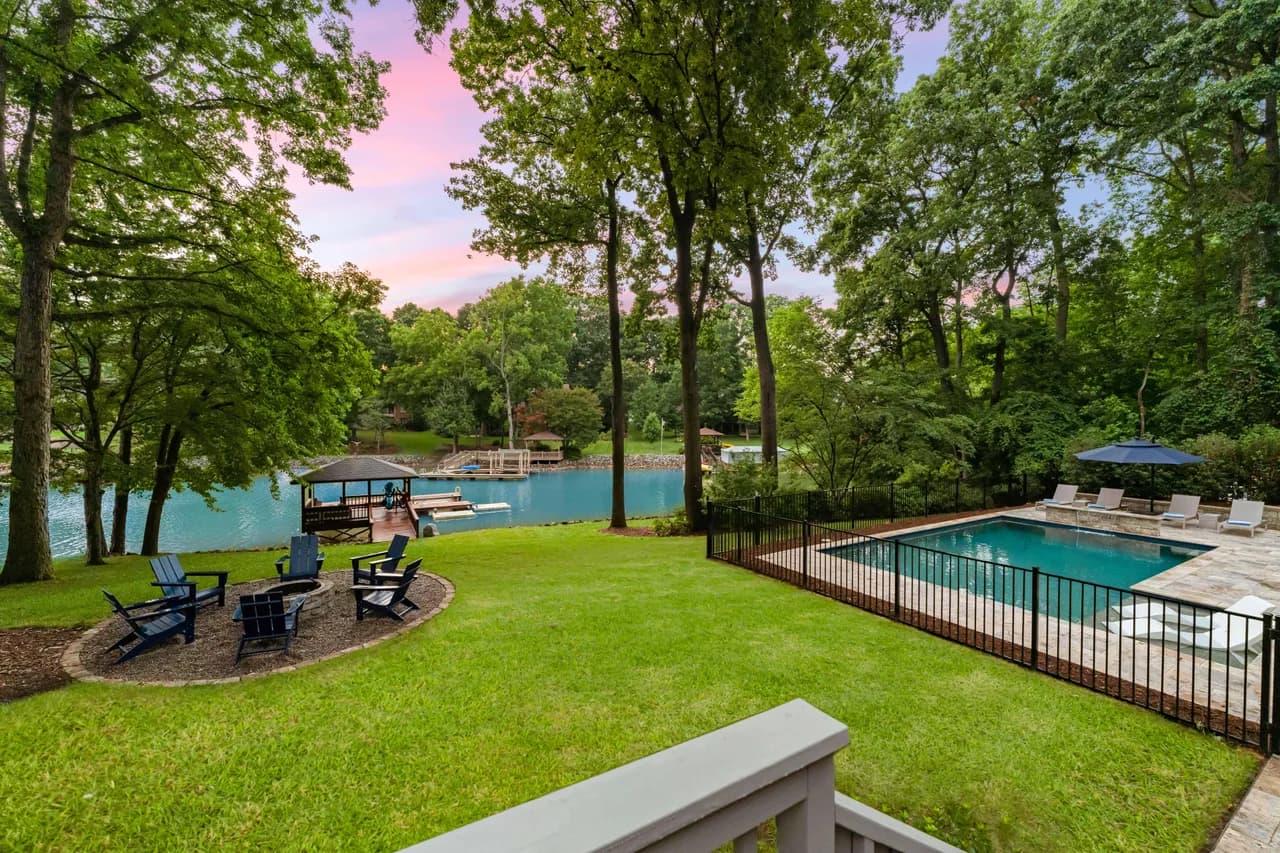 Lakeside Escape Vacation Home in Mooresville photo 2