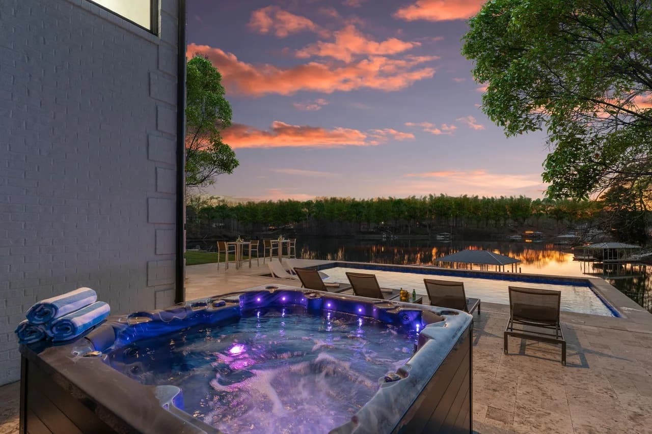Heated Pool Vacation Home in Mooresville North Carolina photo 3