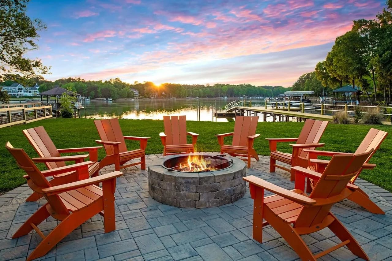 Luxury Game Room Vacation Home in Mooresville photo 3