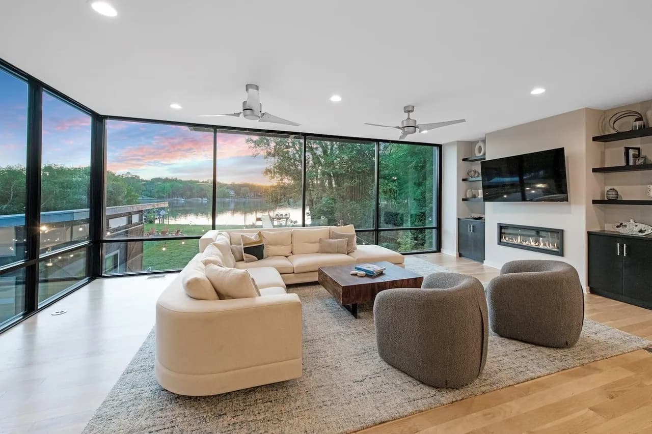 Luxury Game Room Vacation Home in Mooresville photo 4