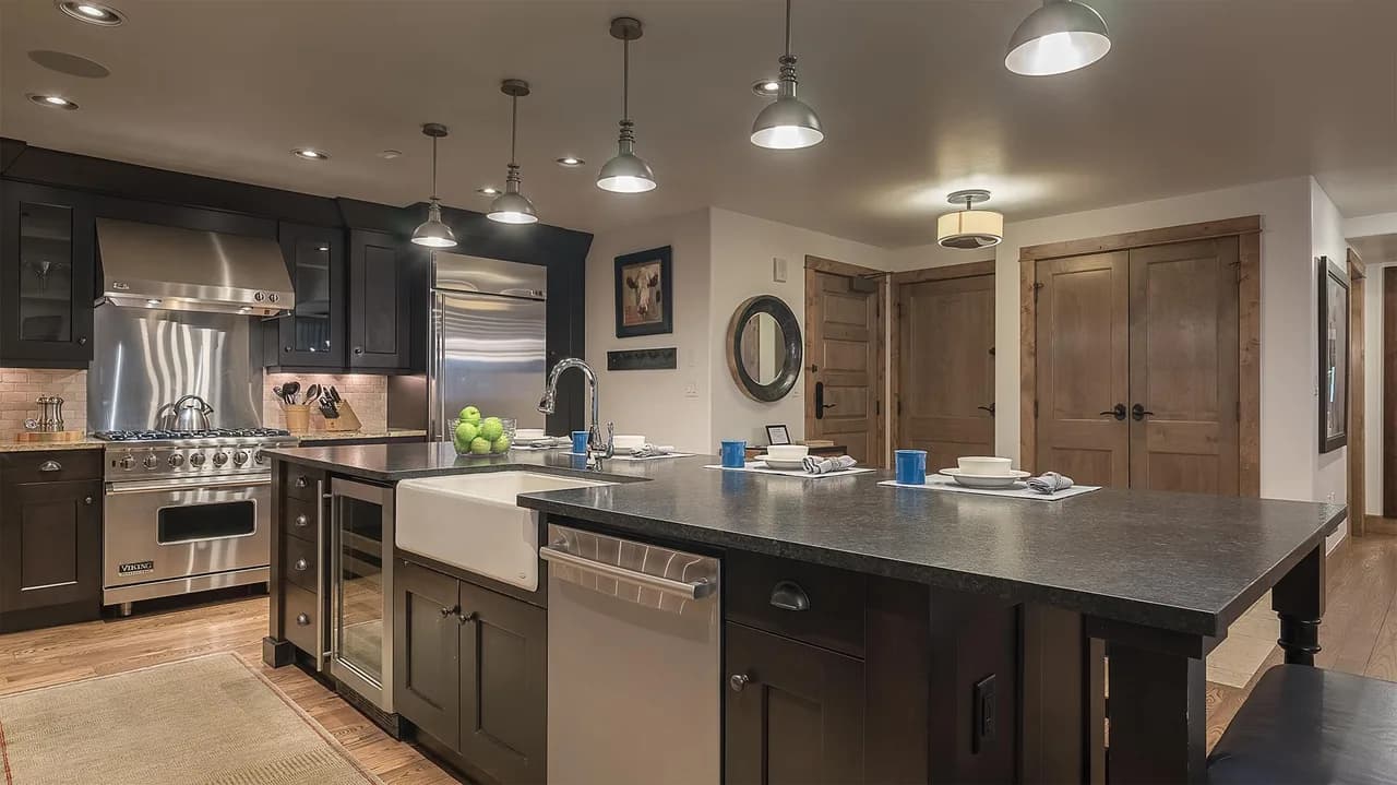 Mountain-View Luxury Condominium in Steamboat Springs photo 5