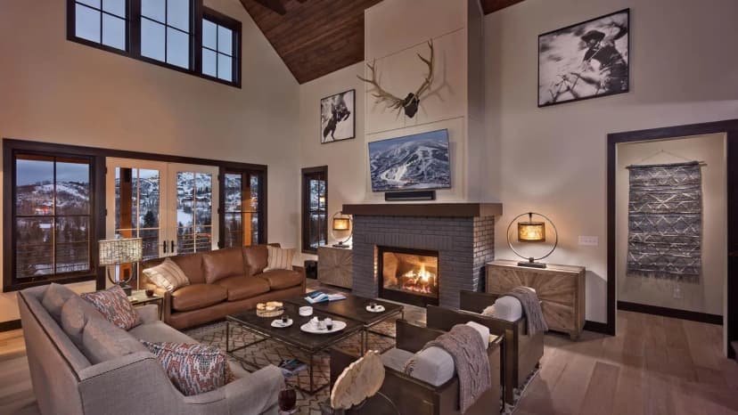 Blackstone Lodge